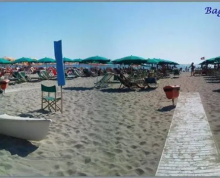 Otel Internazionale Viareggio