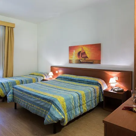 Internazionale Otel 3*
