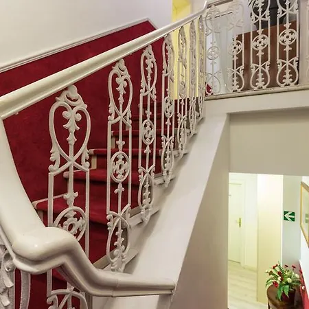 Hotel Internazionale 3*